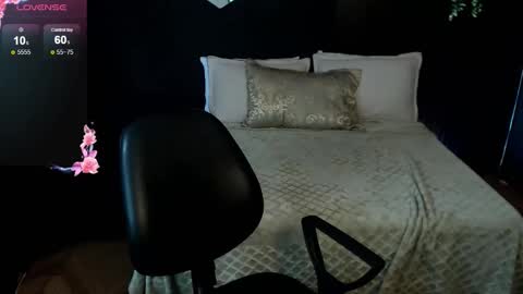 pretty_cristal22 online show from 02-07-26, 12:09