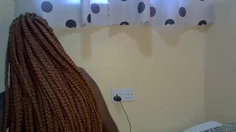 pretty_daniella online show from 02-17-25, 05:47