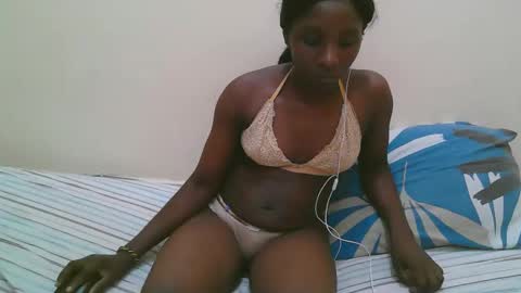 Snapshot of pretty_do chatting on 02-01-26, 07:23 pretty online show from 02-01-26, 07:23