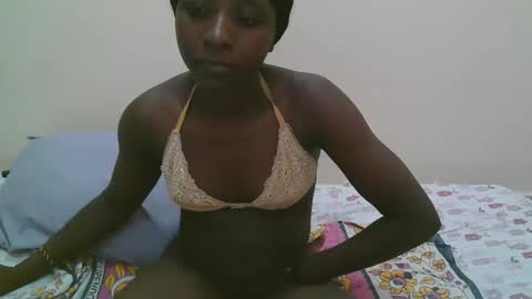 Snapshot of pretty_do chatting on 02-06-26, 12:37 pretty online show from 02-06-26, 12:37