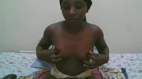 Snapshot of pretty_do chatting on 02-08-26, 05:05 pretty online show from 02-08-26, 05:05