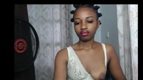 Pretty ebonygirl2 online show from 02-24-26, 02:37