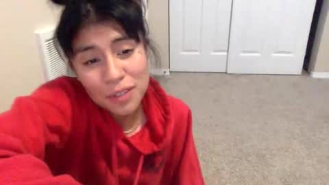 pretty_girl828687 online show from 12-15-25, 05:01