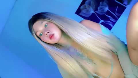 Flor online show from 10-26-25, 09:42