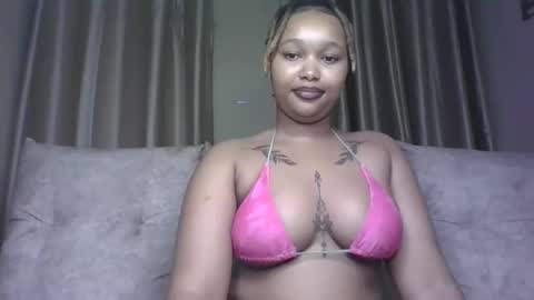 Snapshot of pretty_little_baibe chatting on 10-23-25, 07:45 Tracy online show from 10-23-25, 07:45