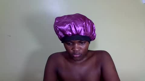 Snapshot of pretty_miya chatting on 12-29-24, 06:05 pretty_miya online show from 12-29-24, 06:05