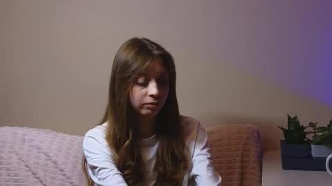 Snapshot of pretty_passenger chatting on 11-01-25, 05:48 Emily online show from 11-01-25, 05:48