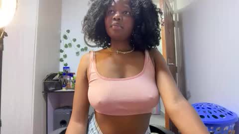 Pretty peaches online show from 03-05-26, 07:21