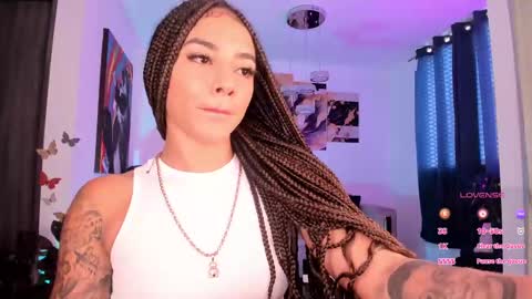 Snapshot of pretty_pettite chatting on 02-10-25, 08:21 pretty_pettite online show from 02-10-25, 08:21