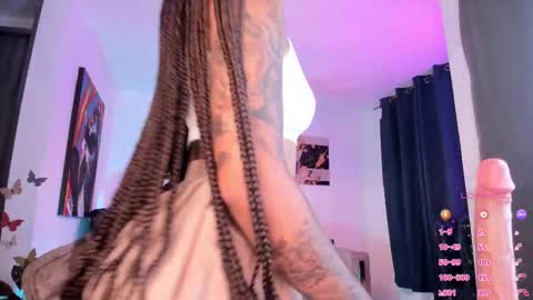 Snapshot of pretty_pettite chatting on 02-10-25, 11:34 pretty_pettite online show from 02-10-25, 11:34