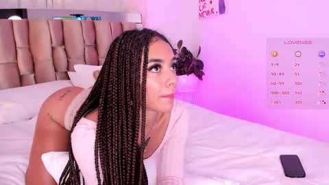 Snapshot of pretty_pettite chatting on 02-16-25, 12:19 pretty_pettite online show from 02-16-25, 12:19