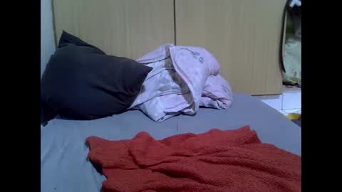 Snapshot of pretty_shalley chatting on 09-25-25, 02:43 pretty_shalley online show from 09-25-25, 02:43