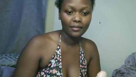 pretty_shanz online show from 10-17-25, 08:22