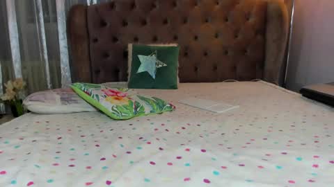 Snapshot of prettyadoraa chatting on 03-05-25, 07:38  Adora  online show from 03-05-25, 07:38