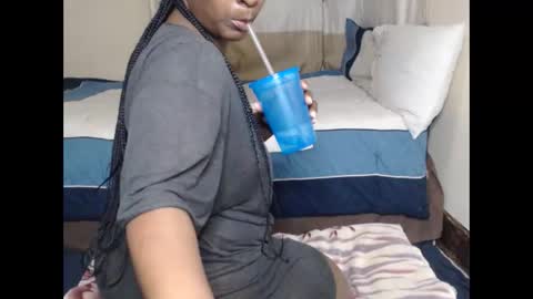 Cindy online show from 10-16-25, 02:01