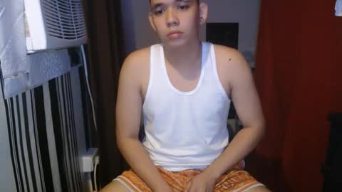 Snapshot of prettyboycum69 chatting on 09-25-25, 12:36 RAVEN online show from 09-25-25, 12:36