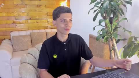 Camilo online show from 11-18-25, 09:08