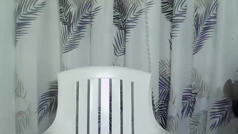 prettygirl_ynna online show from 01-14-26, 11:53