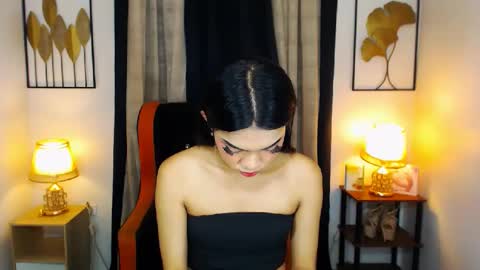 Snapshot of prettyhothugecock chatting on 12-13-24, 01:01 prettyhothugecock online show from 12-13-24, 01:01