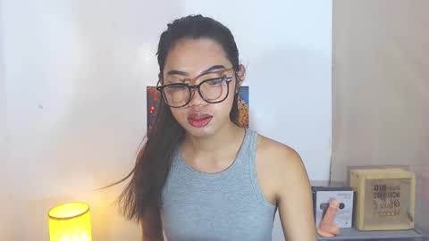 Snapshot of prettyhothugecock chatting on 11-22-25, 01:04 prettyhothugecock online show from 11-22-25, 01:04