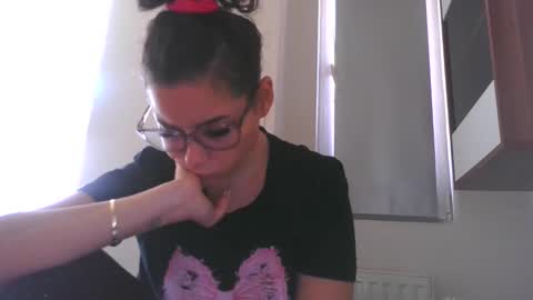 prettyjulliette online show from 10-17-25, 09:23