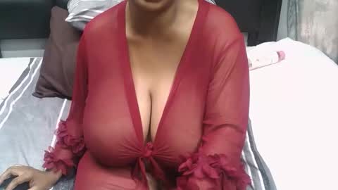 Snapshot of prettylisa97 chatting on 12-14-25, 05:46 prettylisa97 online show from 12-14-25, 05:46