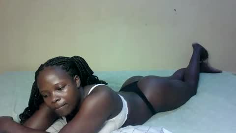 Melly online show from 09-10-25, 01:38