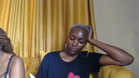 Snapshot of prettyquee chatting on 12-17-24, 11:49 sasha online show from 12-17-24, 11:49