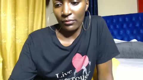 Snapshot of prettyquee chatting on 02-25-25, 11:00 sasha online show from 02-25-25, 11:00