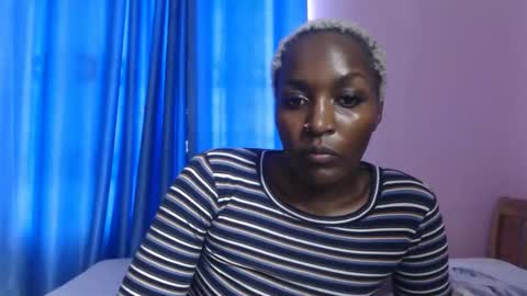 Snapshot of prettyquee chatting on 10-23-25, 08:35 sasha online show from 10-23-25, 08:35