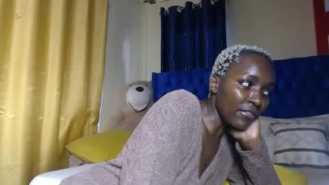 Snapshot of prettyquee chatting on 11-12-25, 09:53 sasha online show from 11-12-25, 09:53