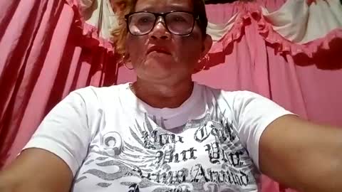 Snapshot of prettyrose01 chatting on 07-19-26, 01:37 prettyrose01 online show from 07-19-26, 01:37