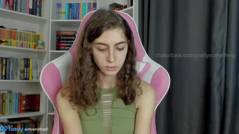 Snapshot of prettysomething chatting on 12-23-24, 08:57 Sophie  next stream will be at Monday  i will wait you guys  online show from 12-23-24, 08:57
