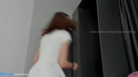Snapshot of prettysomething chatting on 12-31-24, 01:04 Sophie  next stream will be at Monday  i will wait you guys  online show from 12-31-24, 01:04