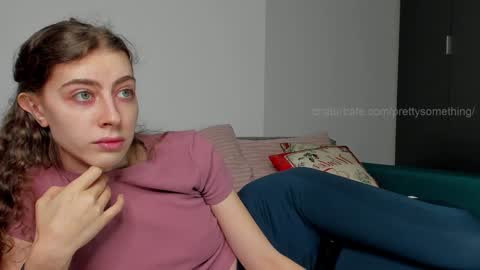 Snapshot of prettysomething chatting on 01-31-25, 03:33 Sophie  next stream will be at Monday  i will wait you guys  online show from 01-31-25, 03:33