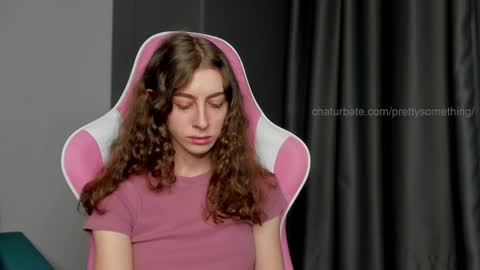 Snapshot of prettysomething chatting on 02-21-25, 04:59 Sophie  next stream will be at Monday  i will wait you guys  online show from 02-21-25, 04:59
