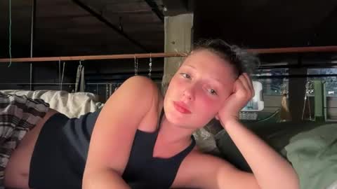 Dahlia online show from 10-26-25, 05:46