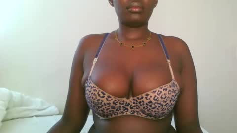 prettyvishy online show from 02-18-25, 11:33