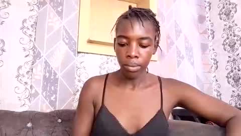 prettyzuzu online show from 11-17-25, 08:53