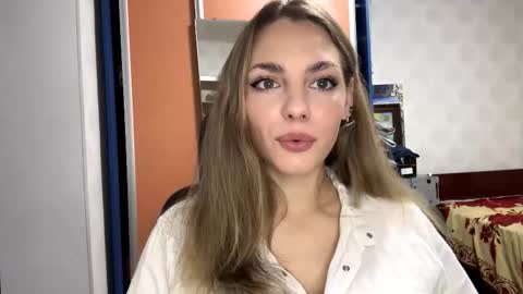 Amelia online show from 11-20-25, 06:29