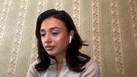 Snapshot of pricillalivsey chatting on 11-28-25, 09:34 Sofi online show from 11-28-25, 09:34