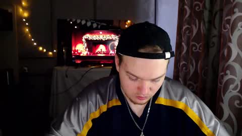 Snapshot of princ4real chatting on 02-18-25, 10:49 prince online show from 02-18-25, 10:49