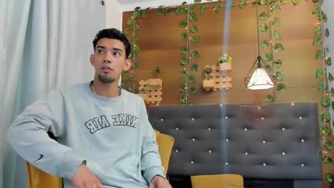 prince_arthur77 online show from 01-31-25, 12:40