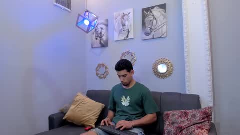 prince_arthur77 online show from 02-13-25, 12:43