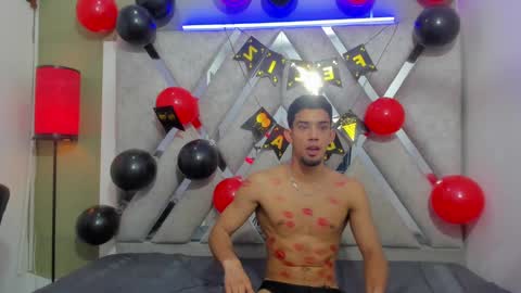 prince_arthur77 online show from 02-14-25, 03:47