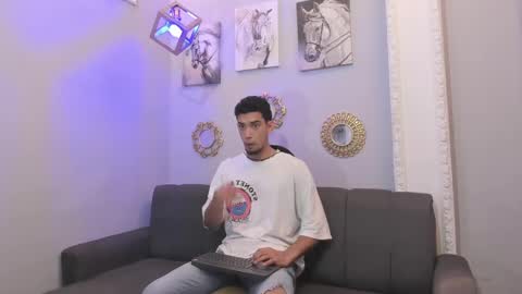 prince_arthur77 online show from 03-06-25, 12:41