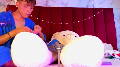 PRINCEPOPPY  online show from 12-17-25, 08:59