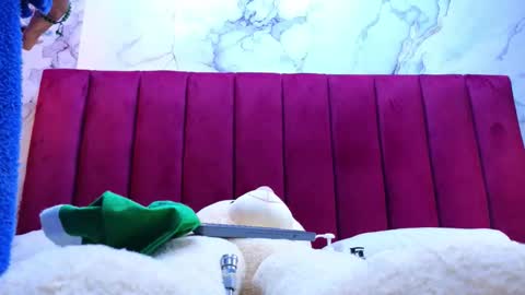 PRINCEPOPPY  online show from 12-21-25, 04:25