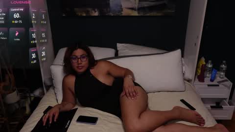 Princesa Ari online show from 11-02-25, 04:59