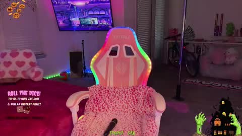 Snapshot of princess_cece chatting on 10-29-25, 11:50 Cece NEXT LIVESTREAM -- DEC. 4th 7 PM CST online show from 10-29-25, 11:50